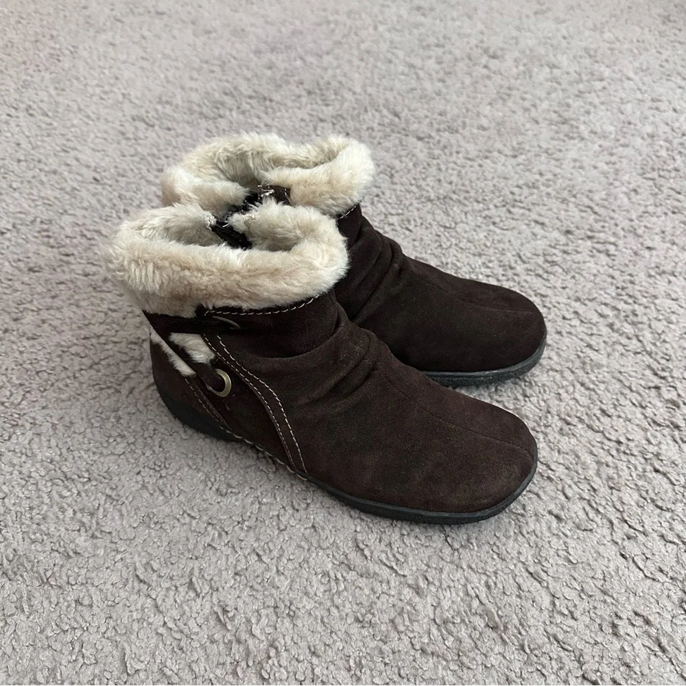 Bare Traps Leanna Faux Fur Trim Brown Leather Suede Ankle Boots